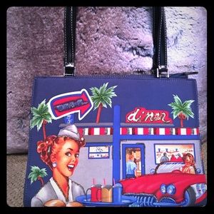 New beautiful purse‼️ 👛with bead detailing. $20 final reduction~FIRM.